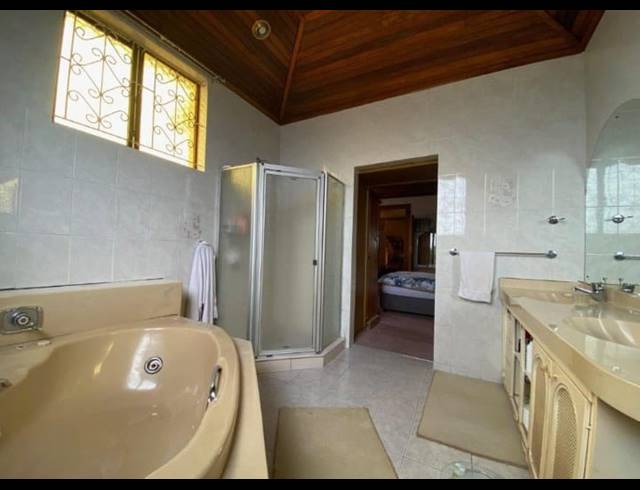4 BEDROOM HOUSE FOR SALE IN SHALLCROSS